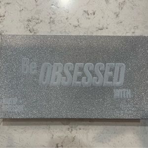 New/Never used “Be Obsessed With” eyeshadow palette.